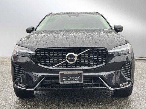 Used 2025 Volvo XC60 B5 Core w/ Protection Package Premier image 8