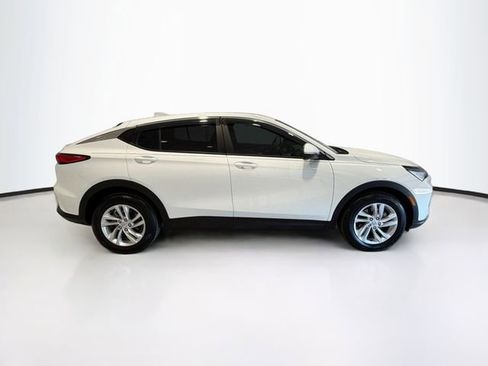 Certified 2025 Buick Envista Preferred image 8