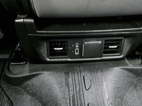 Used 2023 GMC Sierra 1500 Elevation image 17