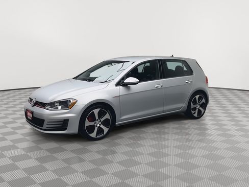Used 2017 Volkswagen GTI S FWD image 30