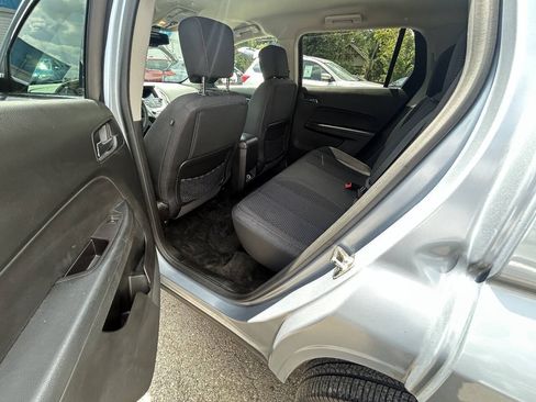 Used 2015 GMC Terrain SLE FWD image 7
