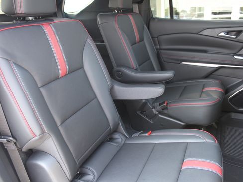 New 2027 Chevrolet Traverse RS w/ LPO, Floor Liner Package AWD/4WD image 23