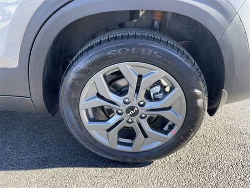 Certified 2026 Kia Seltos LX image 8