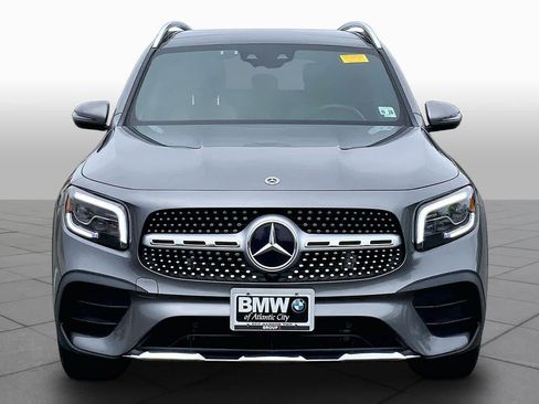 Used 2023 Mercedes-Benz GLB 250 4MATIC image 3