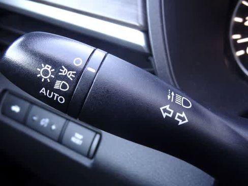 Used 2023 Nissan Altima 2.5 SV FWD image 22