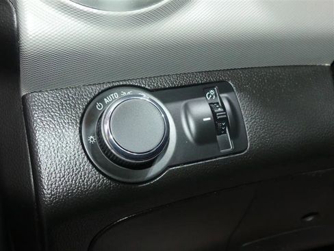 Used 2019 Chevrolet Sonic Premier FWD image 28