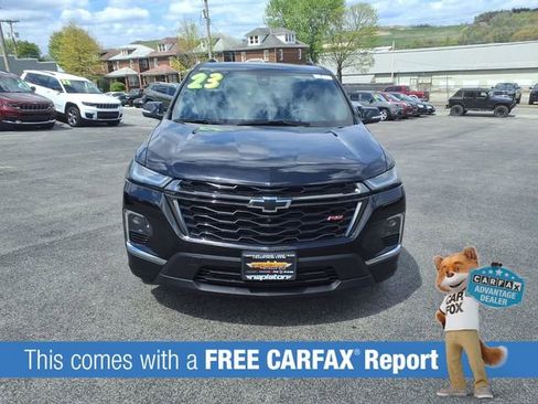 Used 2023 Chevrolet Traverse RS AWD/4WD image 2