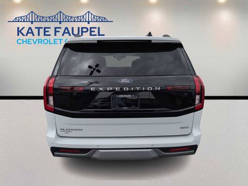 Used 2025 Ford Expedition Max Platinum image 6