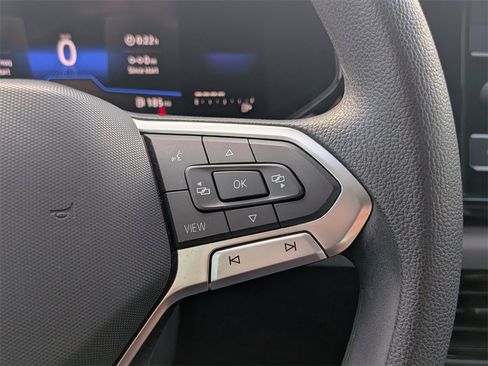 Used 2022 Volkswagen Taos S image 17