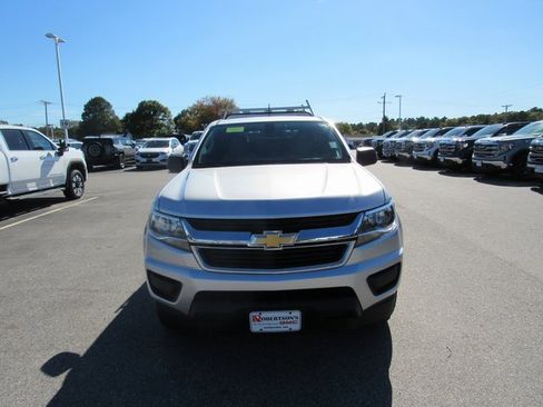 Used 2019 Chevrolet Colorado W/T w/ WT Convenience Package image 2