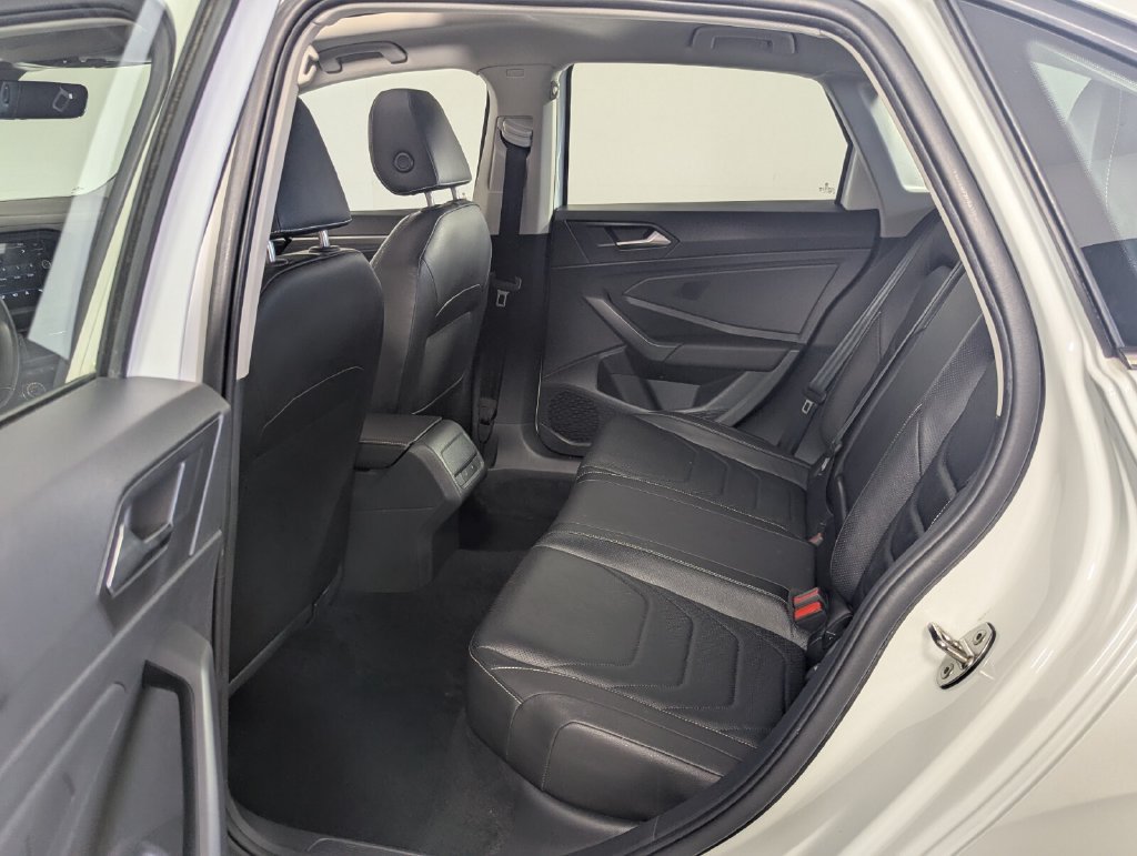 Used 2023 Volkswagen Jetta SEL FWD image 26