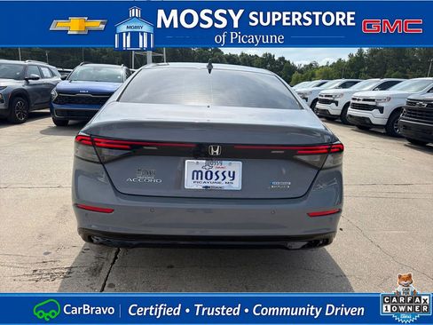 Used 2023 Honda Accord Touring image 5
