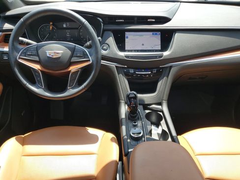 Used 2024 Cadillac XT5 Premium Luxury w/ LPO, Floor Liner Package AWD/4WD image 23