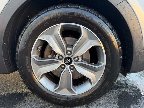 Used 2016 Hyundai Santa Fe SE image 22