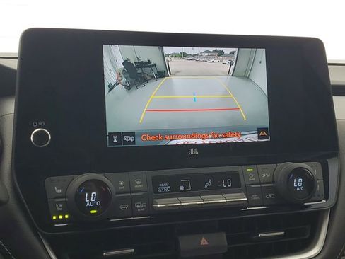 Used 2024 Toyota Grand Highlander AWD image 30