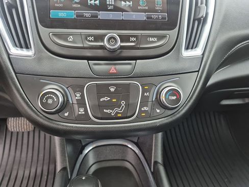 Used 2016 Chevrolet Malibu LT w/ Leather Package FWD image 36