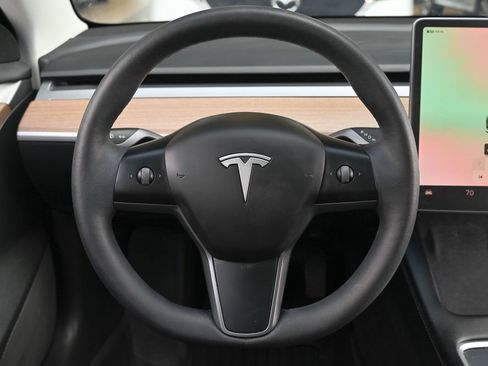 Used 2023 Tesla Model 3 Standard Range RWD image 19