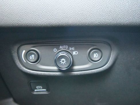 Used 2023 GMC Terrain SLT AWD/4WD image 20