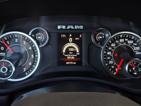 Used 2024 RAM 2500 Big Horn w/ Bed Utility Group image 24