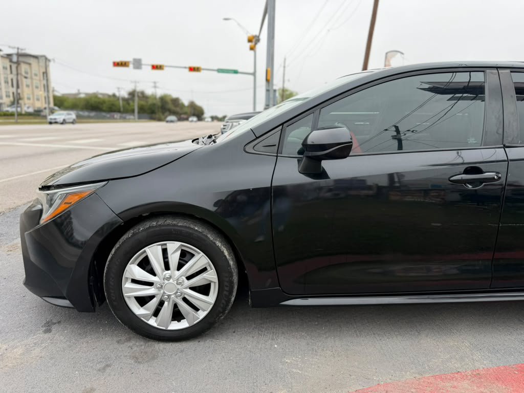 Used 2020 Toyota Corolla LE FWD image 8