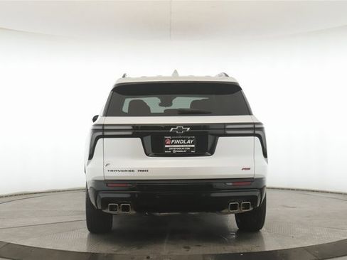Used 2025 Chevrolet Traverse RS image 11