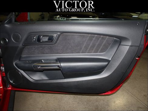Used 2020 Ford Mustang GT Premium w/ Carbon Sport Interior Package RWD image 34
