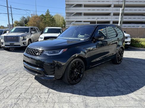 Used 2021 Land Rover Discovery S R-Dynamic image 3