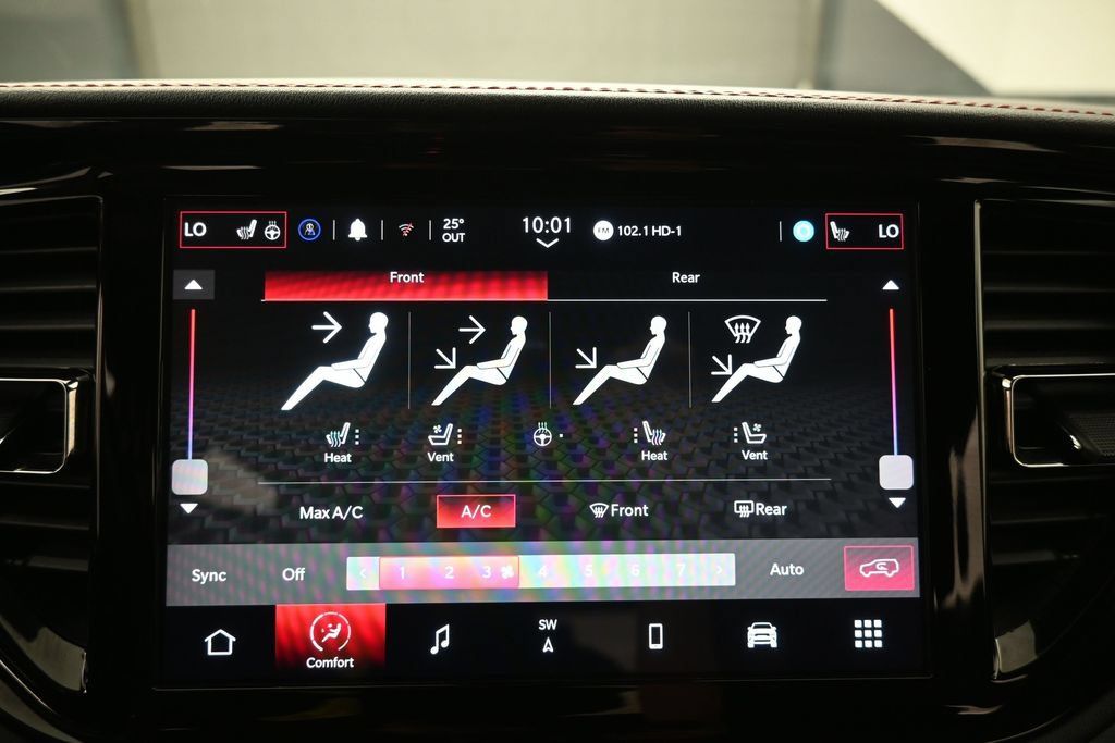 Used 2024 Dodge Durango R/T AWD/4WD image 14