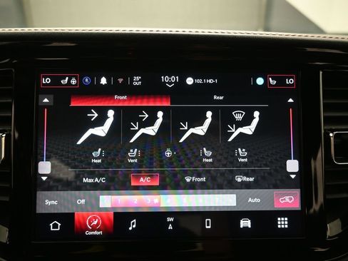 Used 2024 Dodge Durango R/T AWD/4WD image 14