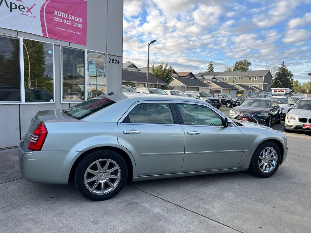 Used 2006 Chrysler 300 C w/ Protection Group II RWD image 8