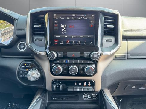 Used 2019 RAM 1500 Laramie AWD/4WD image 15