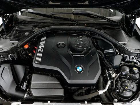 Used 2022 BMW 330i xDrive Sedan w/ Driving Assistance Package image 3