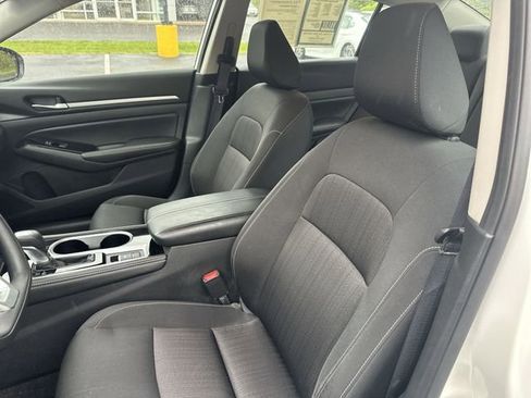 Used 2023 Nissan Altima 2.5 SV AWD/4WD image 15