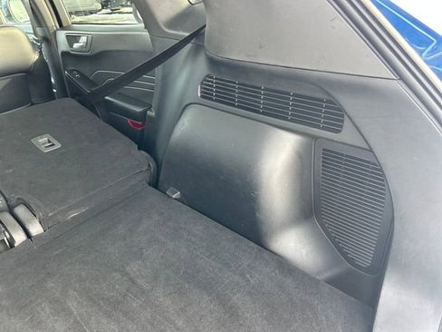 Used 2023 Ford Escape Platinum image 45