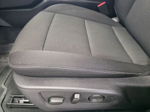 Used 2025 Chevrolet Colorado LT RWD image 17