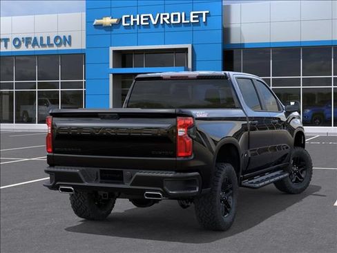 New 2026 Chevrolet Silverado 1500 Custom Trail Boss w/ LPO, Dark Essentials Package AWD/4WD image 4