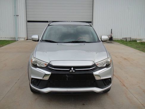 Used 2018 Mitsubishi Outlander Sport ES FWD image 3
