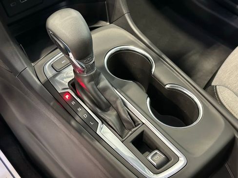 Used 2022 Chevrolet Equinox LT image 22