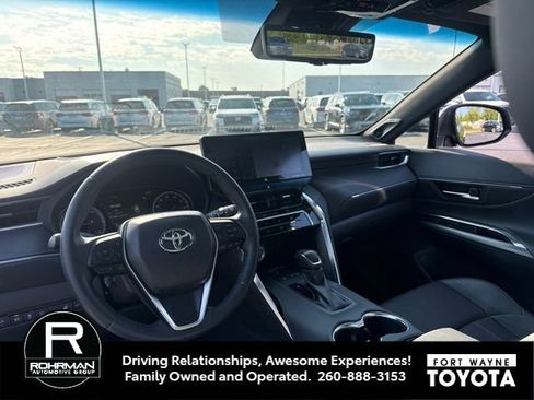 Used 2021 Toyota Venza Limited w/ Advanced Technology Package AWD/4WD image 6