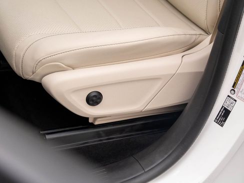 New 2026 Mercedes-Benz GLE 450 4MATIC image 16