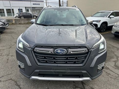Used 2023 Subaru Forester Touring image 2