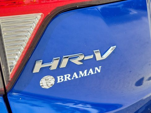 Certified 2020 Honda HR-V Sport image 5