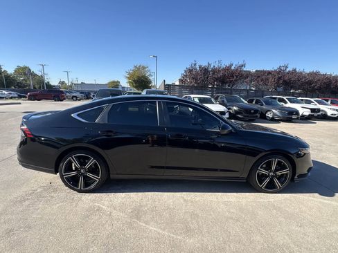 Used 2023 Honda Accord Sport image 24