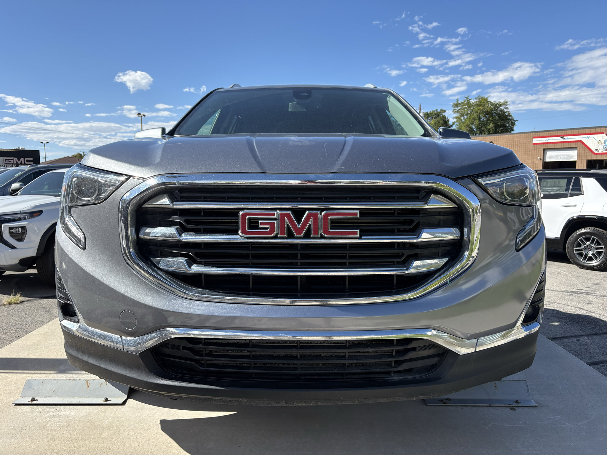 Used 2019 GMC Terrain SLT w/ Infotainment Package II AWD/4WD image 16