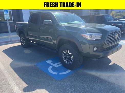 Used 2022 Toyota Tacoma TRD Off-Road image 1