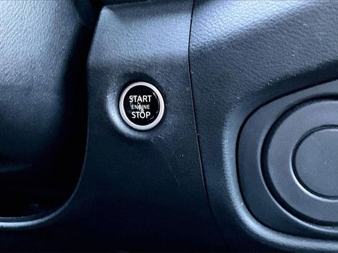 Used 2024 Nissan Frontier SL w/ Technology Package image 25