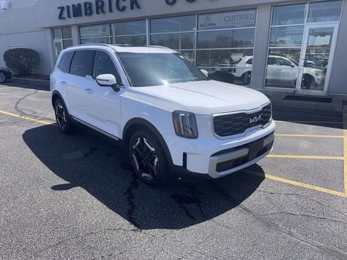 Used 2025 Kia Telluride S image 1