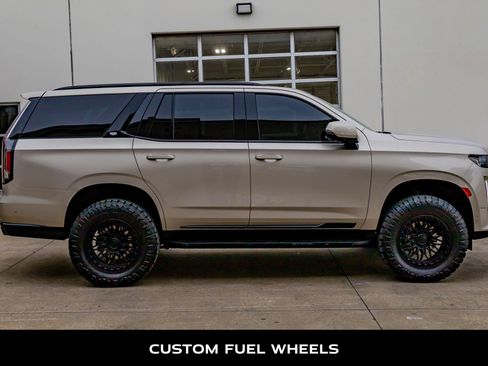 Used 2021 Cadillac Escalade Sport AWD/4WD image 10