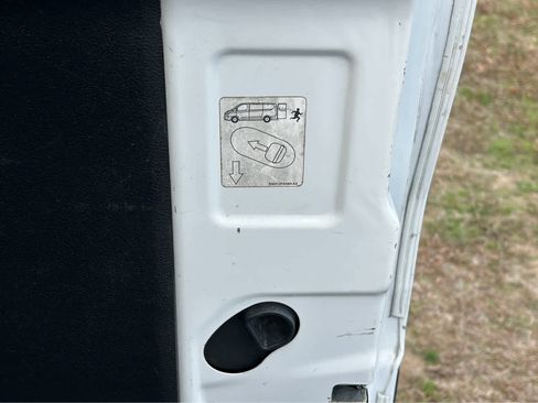 Used 2016 Ford Transit 250 130 Medium Roof image 6