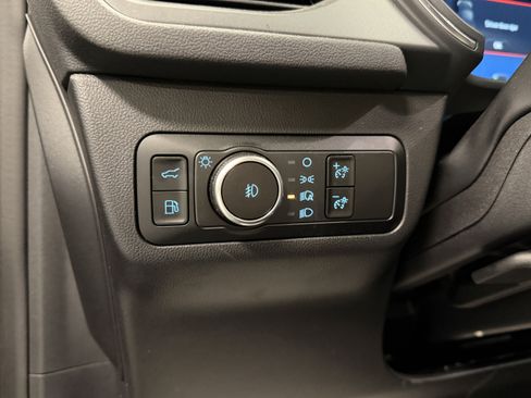 Used 2025 Ford Escape Platinum image 19